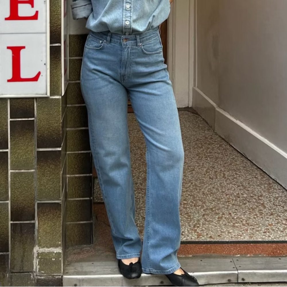 Djerf Avenue Straight Jeans Mid Blue TALL